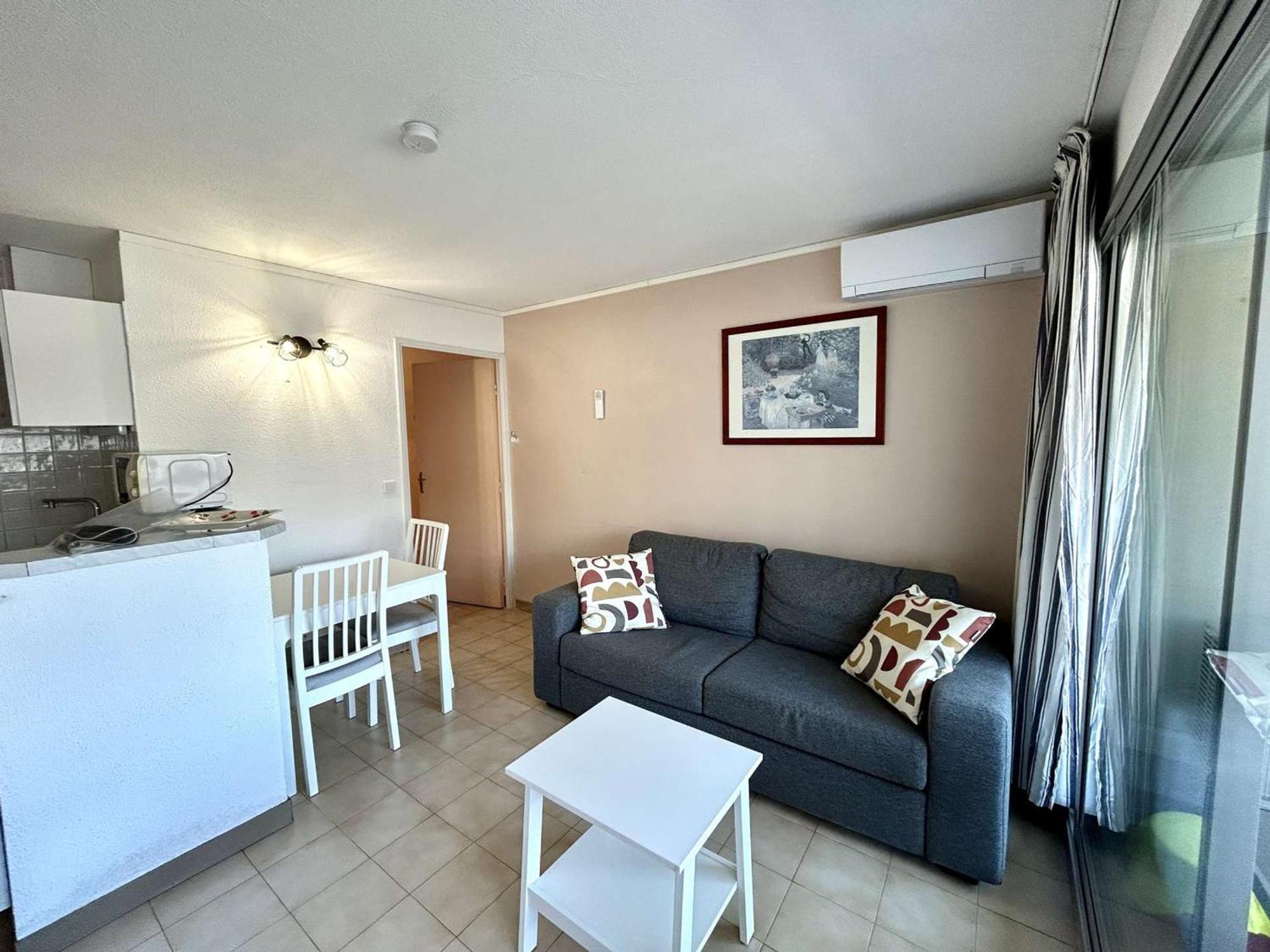Studio Cabine A St-Raphael Avec Terrasse Et Parking, A 100M De La Plage - Fr-1-226A-23 Saint-Raphaël Exterior foto